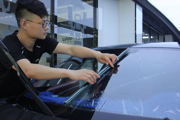 深圳汽車貼膜技工展示